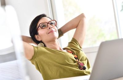 6 Ways to Create a Well-Designed Workspace within Your Rental Home